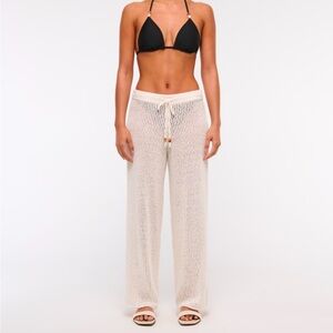 Abercrombie mid rise crochet style coverup pant - size small